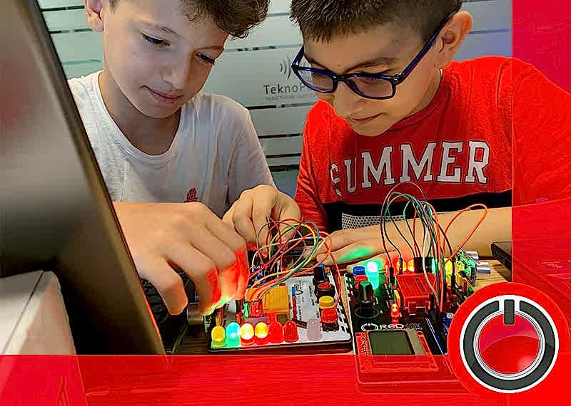 Free HTML5 Website Template by FreeHTML5.co